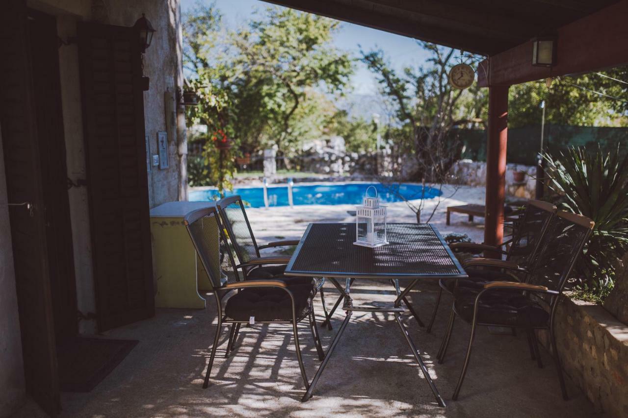 Cosy Getaway Villa Gostinjac ภายนอก รูปภาพ